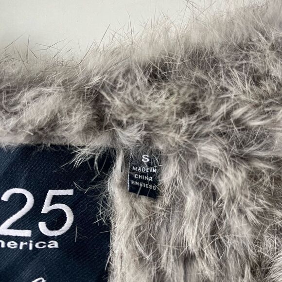 525 America Luxe Genuine Rabbit Fur Vest Small - Picture 3 of 9